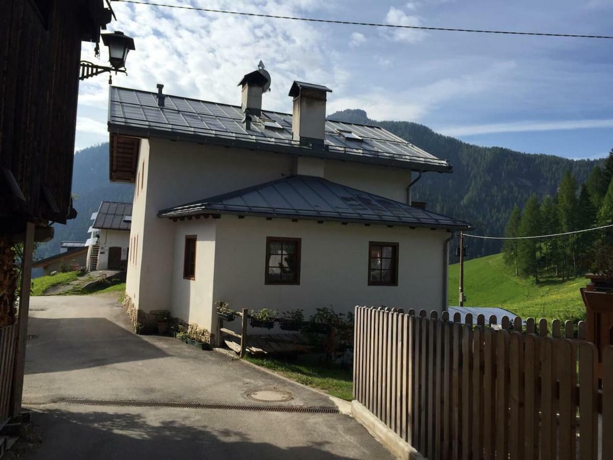 Ferienwohnung Dolomites Charme Chalet Colle Santa Lucia Exterior foto